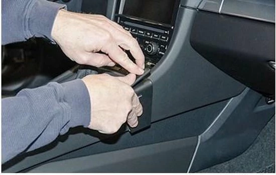 Houder - Brodit ProClip - Porsche 911 2012-2019 - Boxter/ Cayman 2012-> Console mount Nieuw ⌛ Houder - Brodit ProClip - Porsche 911 2012-2019 - Boxter/ Cayman 2012-> Console Mount ✔️ -Brodit store 550x348 3