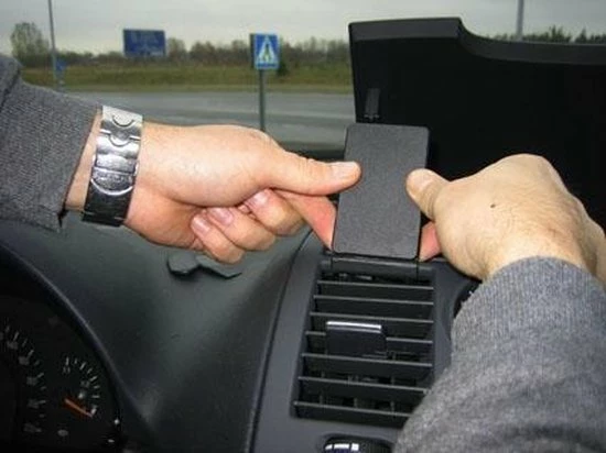 Kopen ⌛ Brodit Proclip Center Mount (853569) ❤️ 3 Kopen ⌛ Brodit Proclip Center Mount (853569) ❤️ - Afbeelding 3