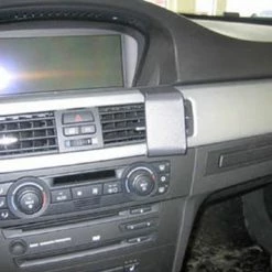 Goedkoopste ๐ Brodit Angled Mount V. BMW 3-reeks E90 05- Met Navigatie ๐